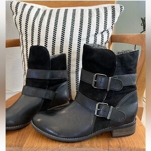 Skechers Boots Sz 9 Womens Black Biker Suede And Leather Buckle Nice condition